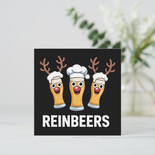 Reinbeers Grappig Rendier Bier Kerst Drinken Feestdagenkaart (Staand voorkant)