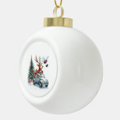 Reindedarm die een kever bestuurt met kerst treeb keramische bal ornament (Rechts)