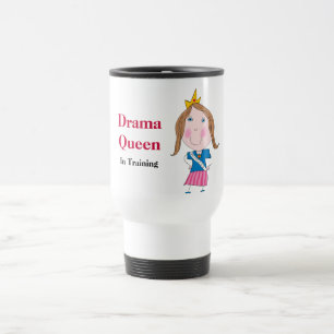 Reine de drame dans la tasse de voyage de