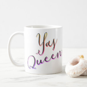 Reine de Yas !  Tasse de couleur d'arc-en-ciel