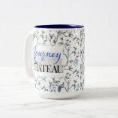 Reis naar de Chateau Peacock Toile Mok (Voorkant links)