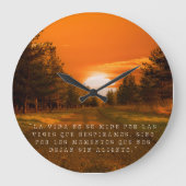 "Rejoj conElegancia Inigualable en Cada Segundo" Grote Klok (Voorkant)