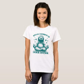 Relax Nothing Is Under Control Sloth Yoga T-shirt (Voorkant volledig)