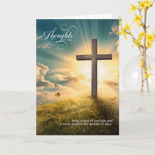 Religieus christelijk kruis op heuvel denk aan jou kaart (Gele Bloem)