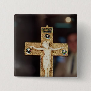 Reliquary kruisbeeld, ivoor Christus op goudkruis Vierkante Button 5,1 Cm