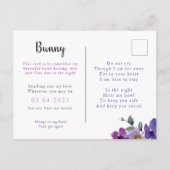 Remembrance Pet hield van een bloem Aankondigingskaart (Achterkant)