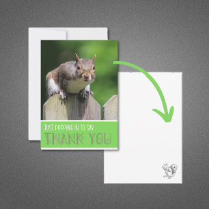 Remerciements Écureuil mignon sur la clôture Carte de remercieme