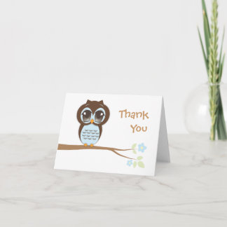 Remerciements Hibou mignon de bébé dans le carte de