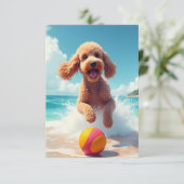 Remerciements Joyeux caniche à la carte de note de plage (Debout devant)