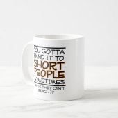 Remettez-le dans la tasse drôle de personnes (Devant gauche)