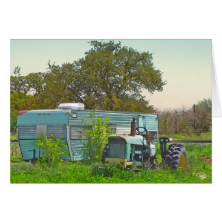 Remorque vintage et tracteur assorti en Dale, TX
