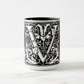 Renaissance stijl alfabet letter V op Mok (Midden)