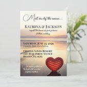 Rencontrez-moi par Ocean Beach Wedding Invitation (Debout devant)