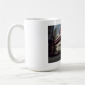 RENO, la plus grande petite ville dans la tasse du (Gauche)