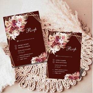 Réponse de mariage romantique aux pampas et fleurs