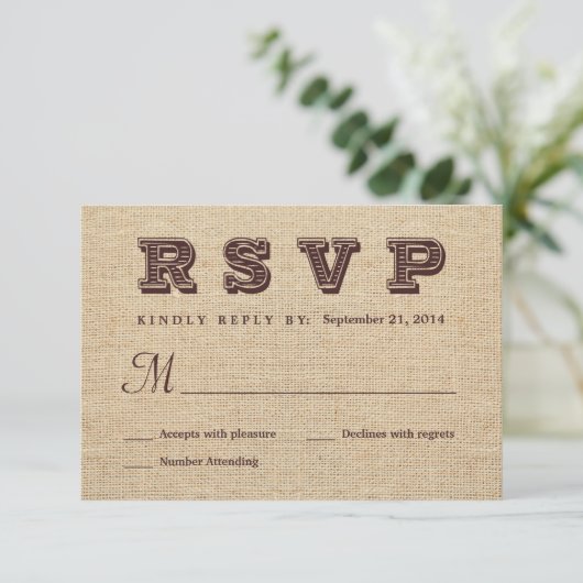Réponse du Mariage rustique Burlap RSVP (Debout devant)