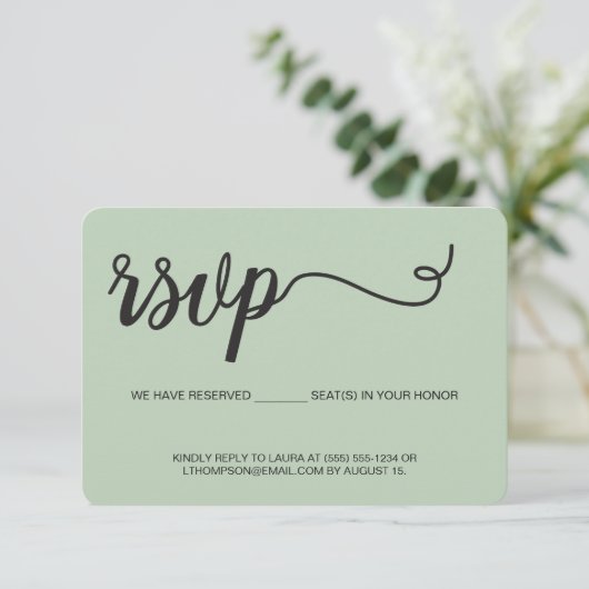 Réponse RSVP vert sauge simple sans réservé par co (Debout devant)