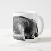 Repose du mélange Pitbull noir et blanc Mug (Devant droit)