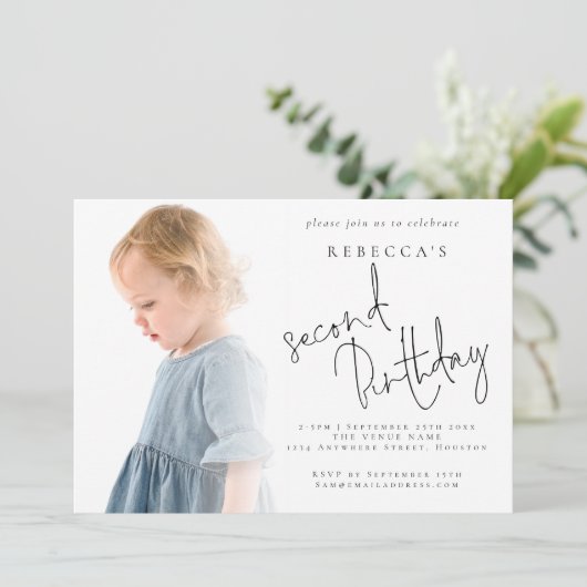 Représentation photo moderne Invitation 2e anniver (Debout devant)