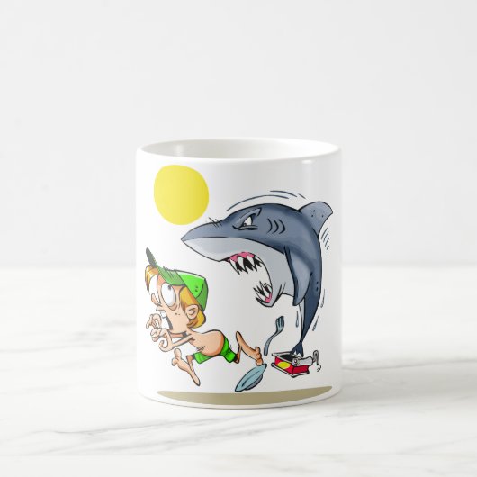 Requin chassant une tasse de garçon (Centre)