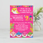 Requins rose Invitation d'anniversaire (Debout devant)