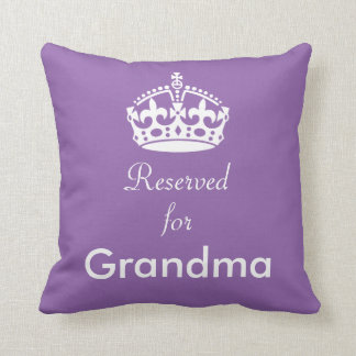 Réservé pour le coussin de couronne de grand-maman