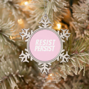Resist Persistent licht roze schattig Tin Sneeuwvlok Ornament