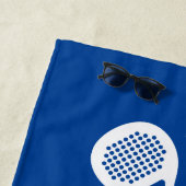 Restez calme et jouez au padel cadeau de serviette (En situation)