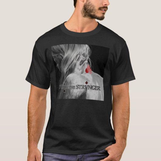 Restez le T-shirt noir plus étrange (Devant)