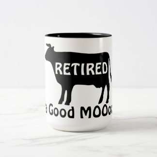 Retired in a Good MOOood Funny Cow Retirement Tweekleurige Koffiemok