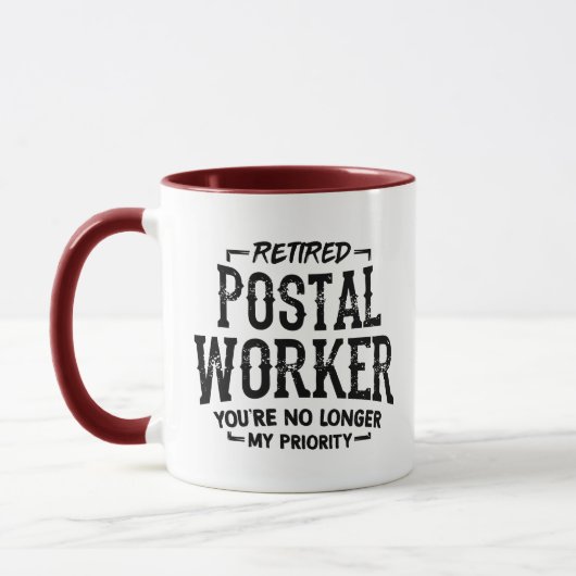 Retired Postal Worker Retirement Mailman Funny Mug (Gauche)