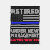 Retired Under New Management Retirement Thin Blue Fleece Deken (Voorkant)