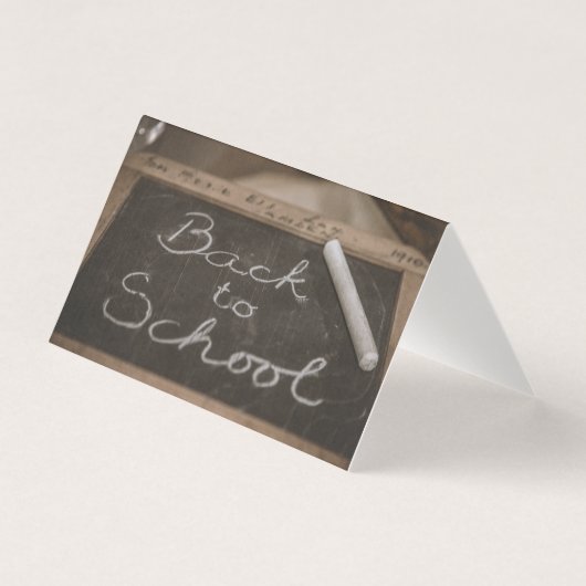 Retour à l'école sur un tableau d'école ancien (Front)