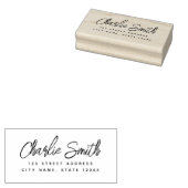 Retouradres handgeschreven scriptnaam 	rubberstempel (Gestempeld)