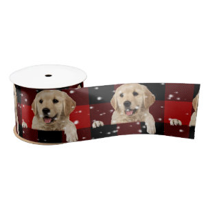 Retriever in Sneeuw op Buffalo Plaid Satijnen Lint