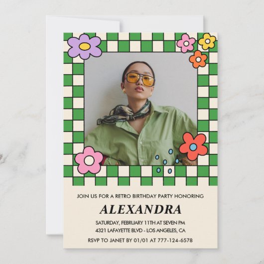 Retro 28e verjaardag uitnodigingen Groovy Flowers (Voorkant)