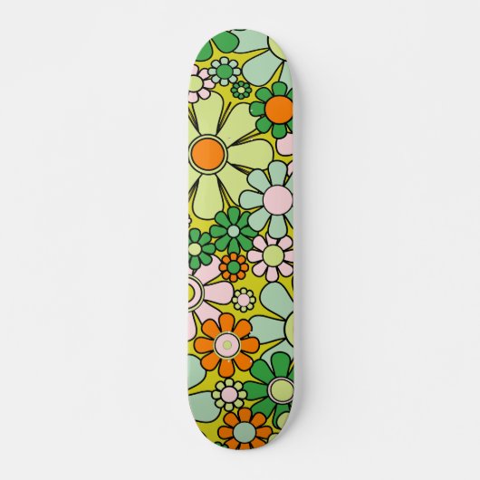 Retro 60s 70s Flowers Spring Green Floral Pattern Skateboard (Voorkant)