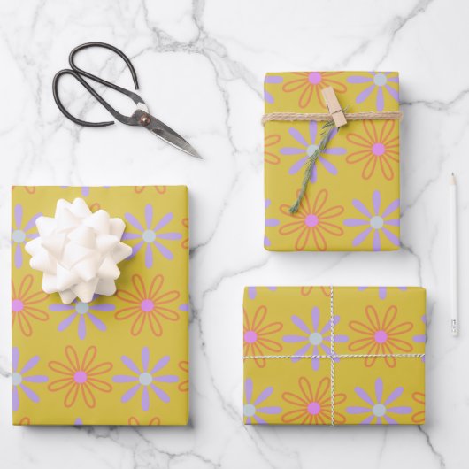 Retro 60s Mod Pop Flower Pattern in Yellow Inpakpapier Vel (Voorkant)