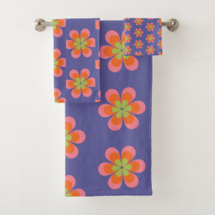 Retro 70s Groovy Flower Pattern in Paars Bad Handdoek