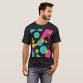 Retro 80s Memphis geometrisch ontwerp T-shirt (Voorkant volledig)