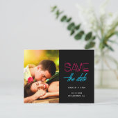 Retro 80s Neonverlichting Sla de datumfoto op Aankondigingskaart (Staand voorkant)