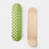 Retro Aesthetic Checkerboard Patroon Naam Groen Skateboard (Voorkant)