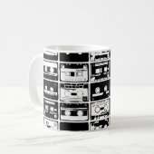 Retro audio tapes, ouderwets patroon. koffiemok (Voorkant links)