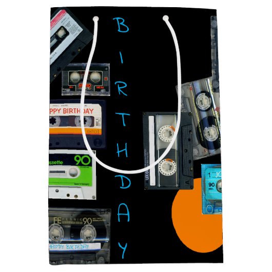 Retro Audiotape Cassette Mixtapenaam Birthday MGB Medium Cadeauzakje (Voorkant)
