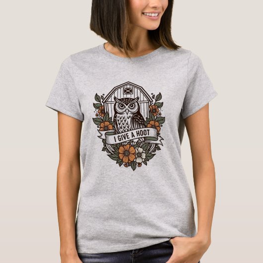 Retro barn owl 'I give a hoot' design T-shirt (Voorkant)