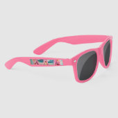 Retro Beach Girl avec lunettes de soleil florales (Droite)