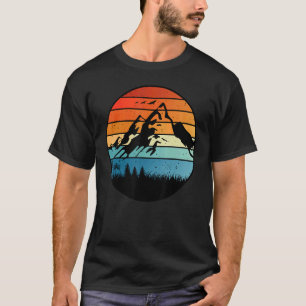 retro berg voor klimmers en wandelaars die t-shirt