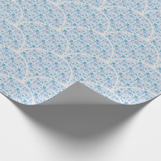 Retro Bloemen Berry Blues Art Deco Scallop Cadeaupapier (Hoek)