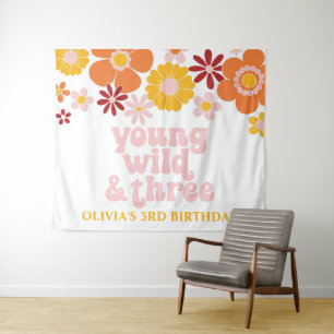 Retro bloemige Young Wild Three verjaardagsbanner Wandkleed