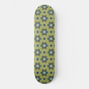 Retro Blue & Black Daisies op Green Floral Pattern Skateboard